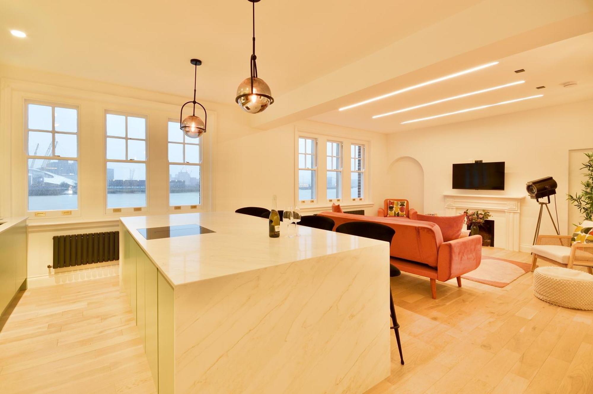 Newly Refurbished W/ River Views 伦敦 外观 照片