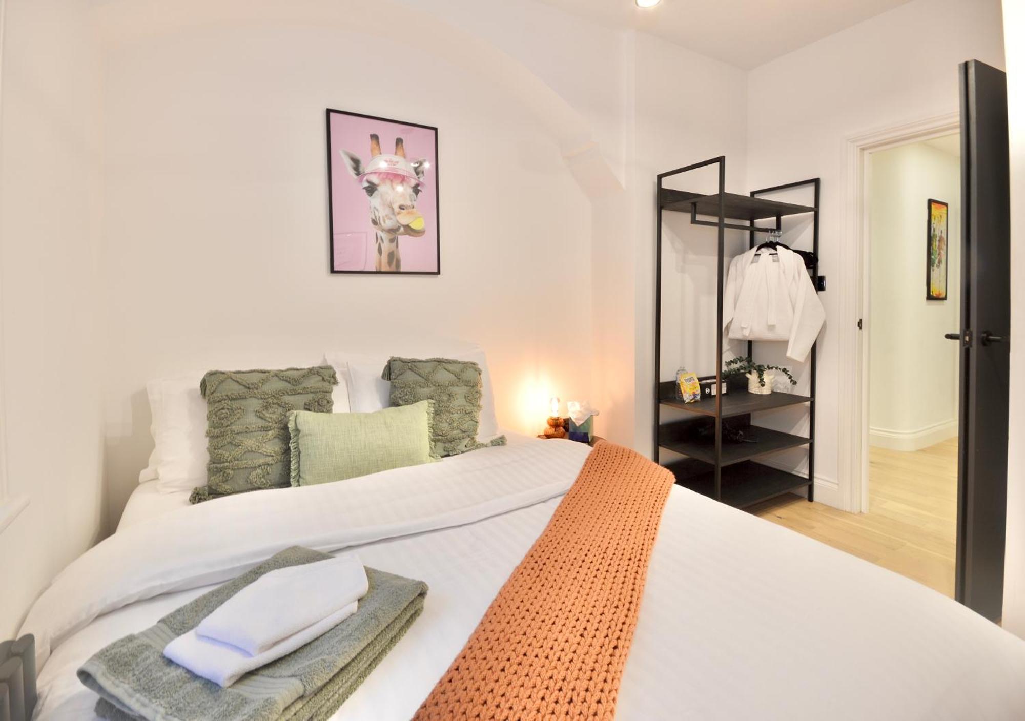 Newly Refurbished W/ River Views 伦敦 外观 照片